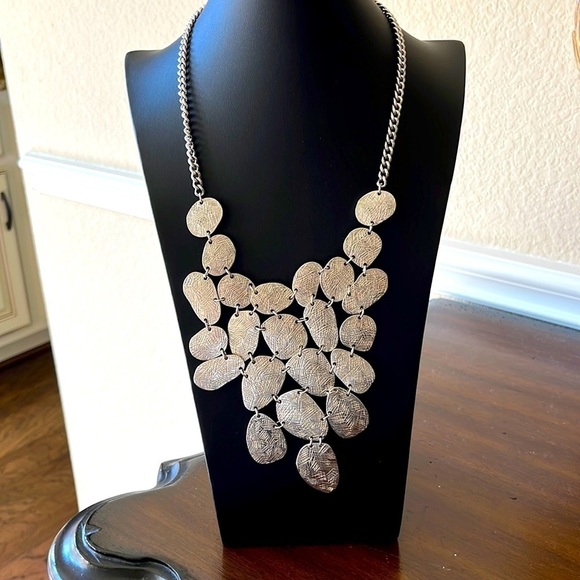 Natasha Large Bib Style Statement Necklace Silver Tone Big Bold - Picture 1 of 11